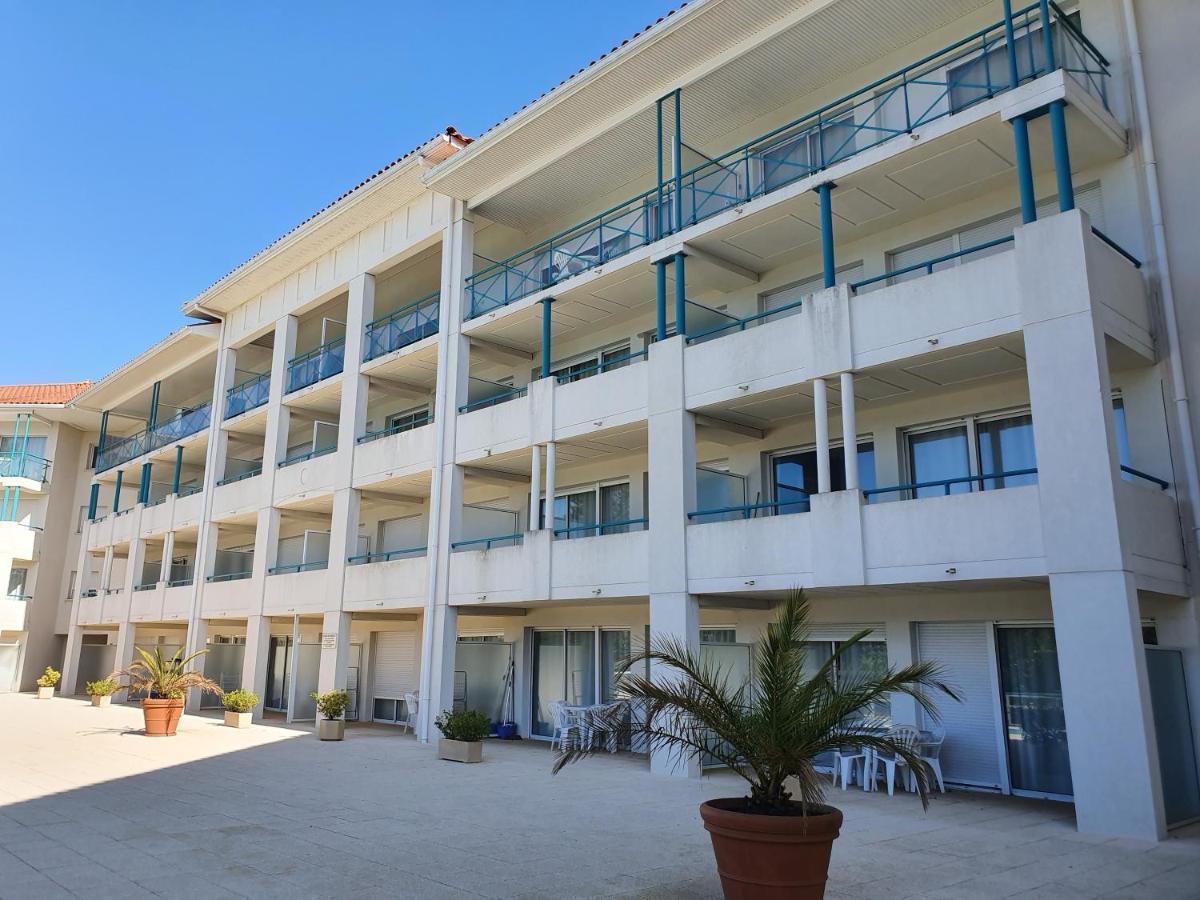 Appartement Golf Et Nivelle Avec Piscine Et Parking Ciboure Esterno foto